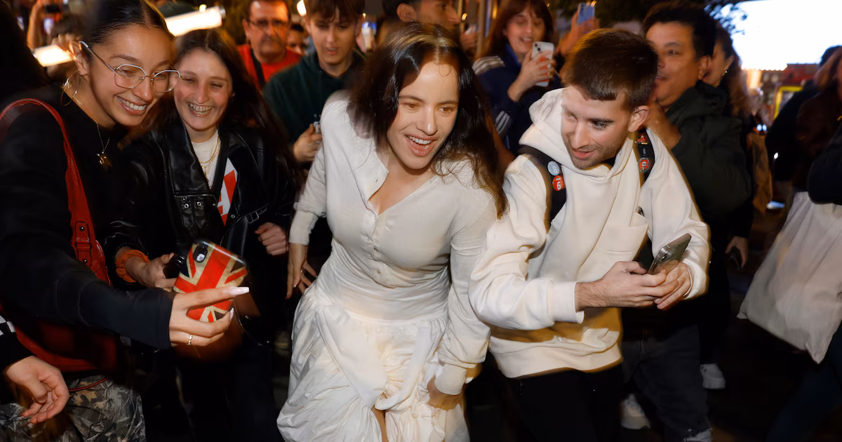 Rosalía: Sanción en Madrid por evento masivo sin permiso