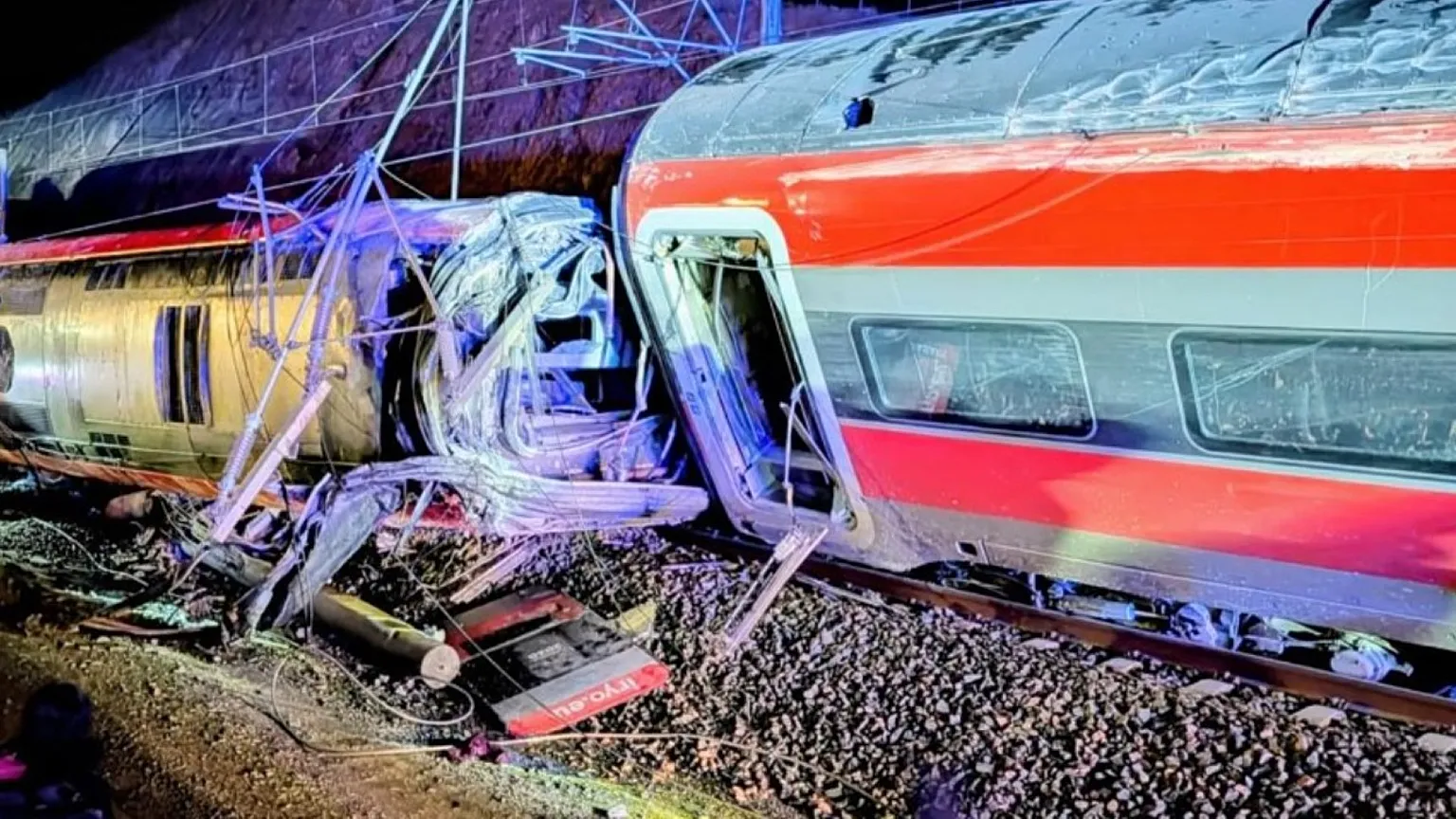 Tragedia en España: 43 fallecidos y el enigma del choque de trenes AVE