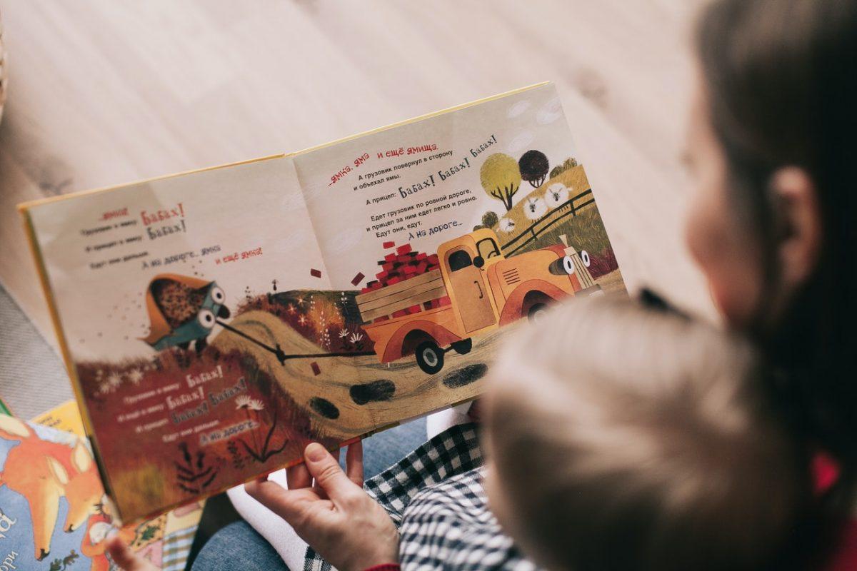 Libros y cuentos sobre dinero para niños de primaria que debes conocer