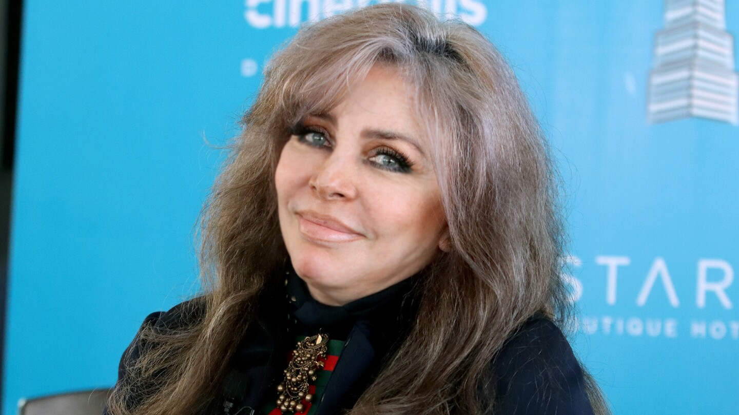 Verónica Castro responde a la polémica de Cristian Castro y su filosofía de “no hacer nada”
