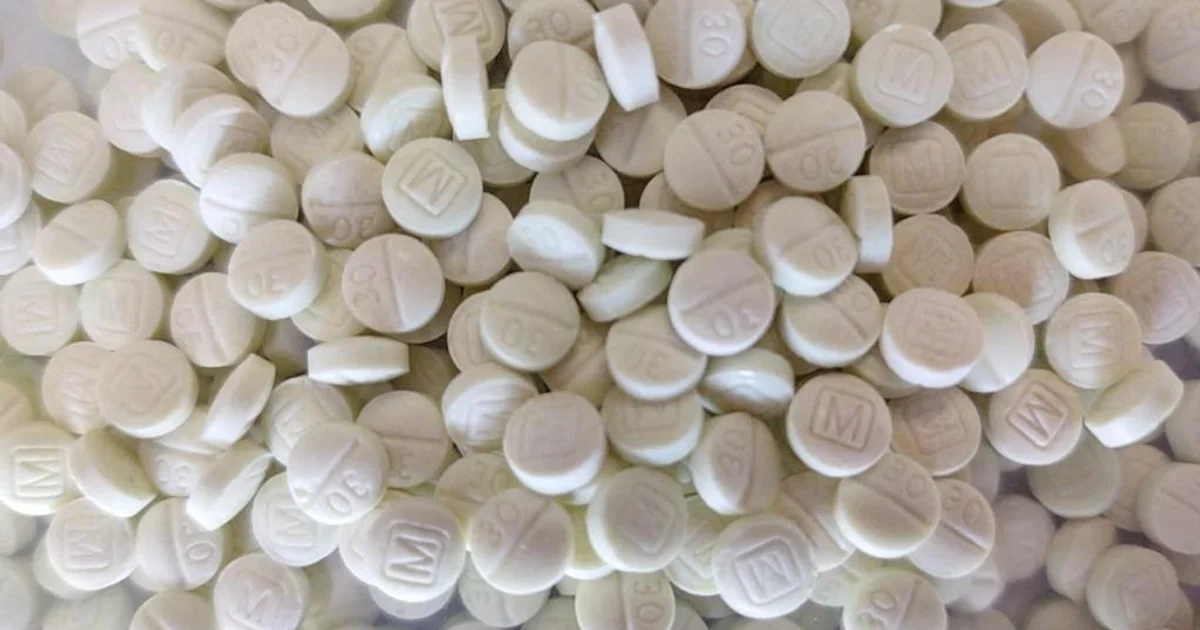 Aseguran en Culiacán media tonelada de metanfetamina y miles de pastillas de fentanilo