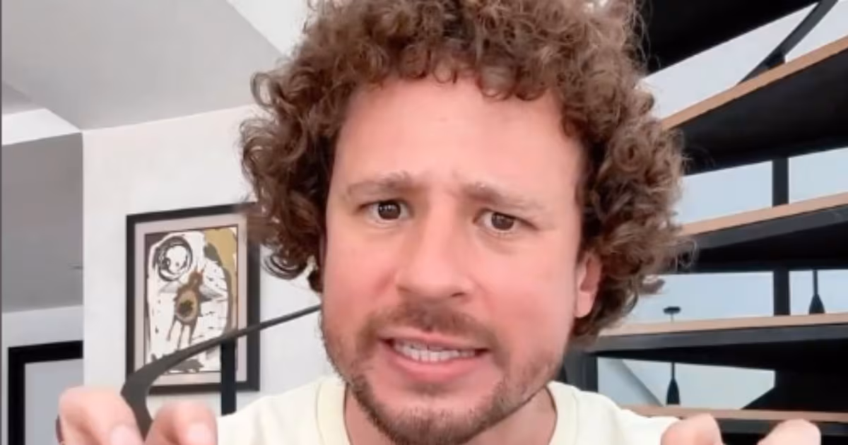 Retiran a taxistas de Cancún gracias a Luisito Comunica