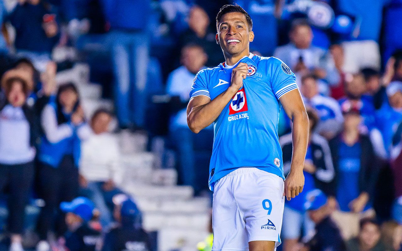Cruz Azul imparable: victoria sobre Chivas con sabor agridulce por Sepúlveda