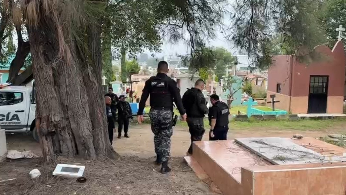 Fosa clandestina en panteón de Tlaquepaque: Dos cuerpos y doble pesquisa