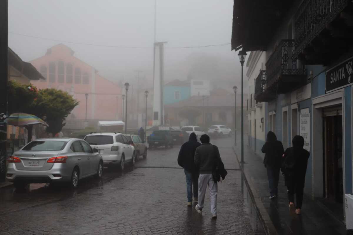 Cinco municipios de Hidalgo mantienen suspensión de clases por el Frente Frío 13